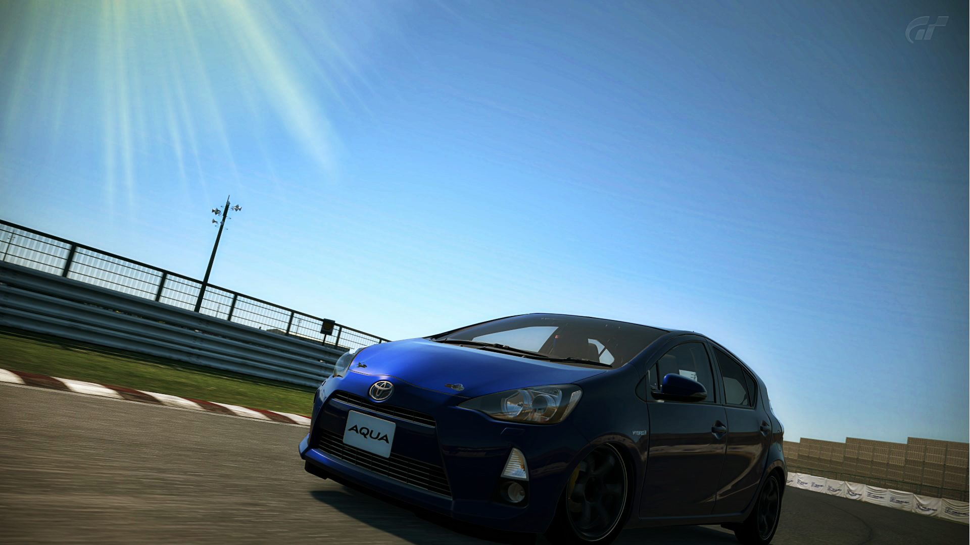Toyota Aqua S - Tsukuba Circuit_1.jpg