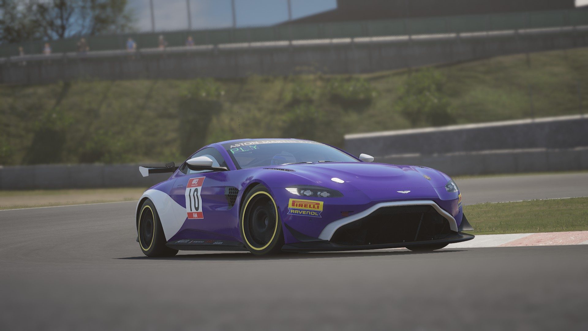 V8 Vantage