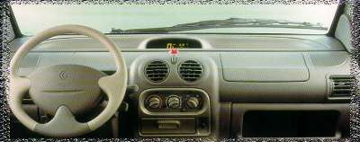 twingo_initiale_dashboard.jpg