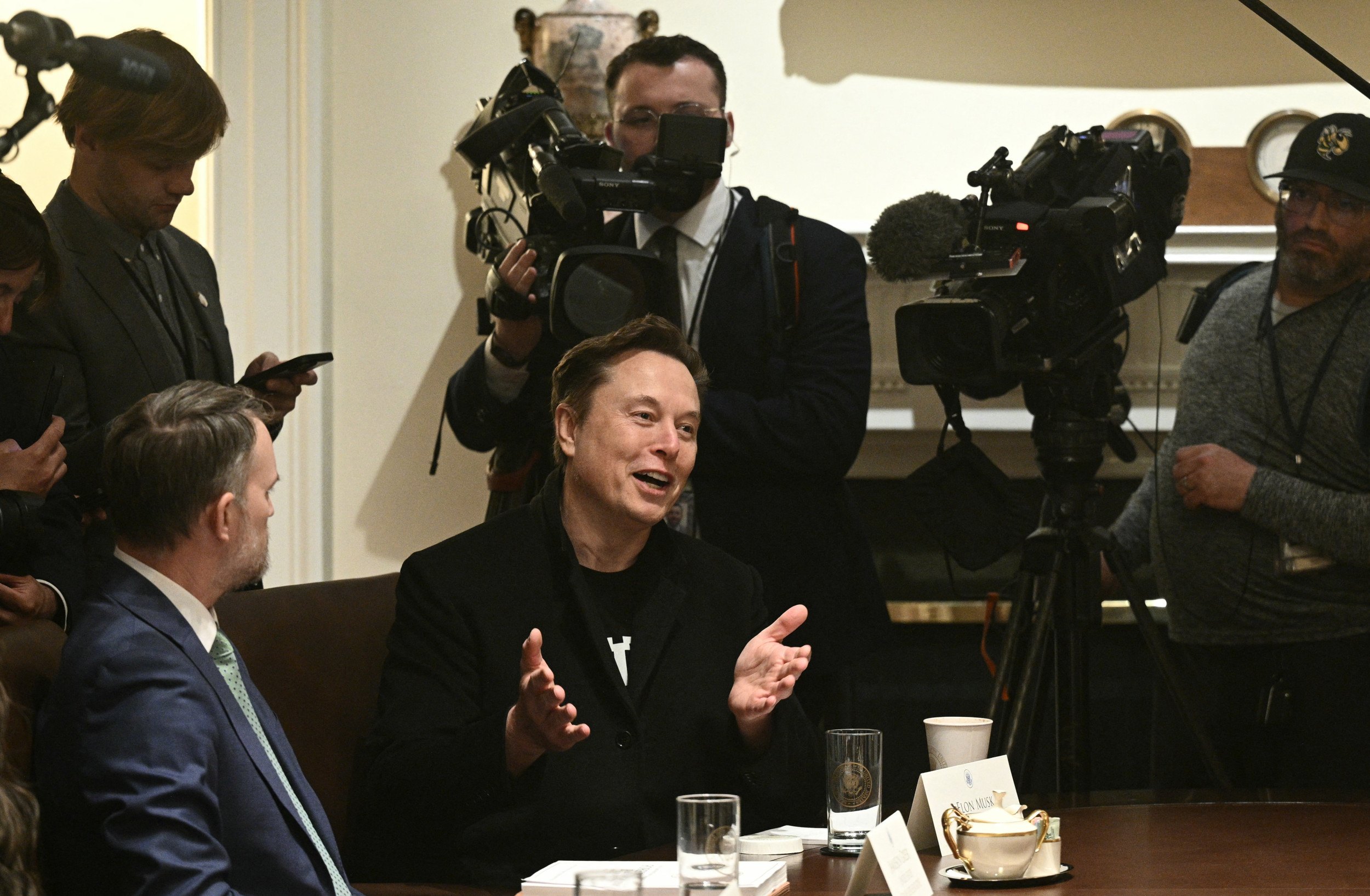 www.newsweek.com