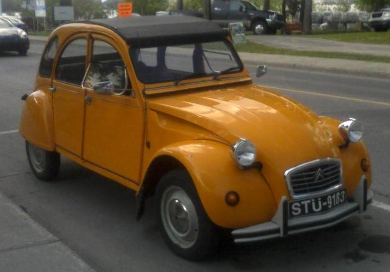 Citroen_2CV6_Special.jpg