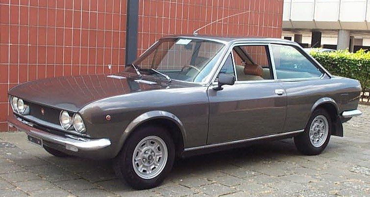 Fiat_124_Coupé_1972.jpg