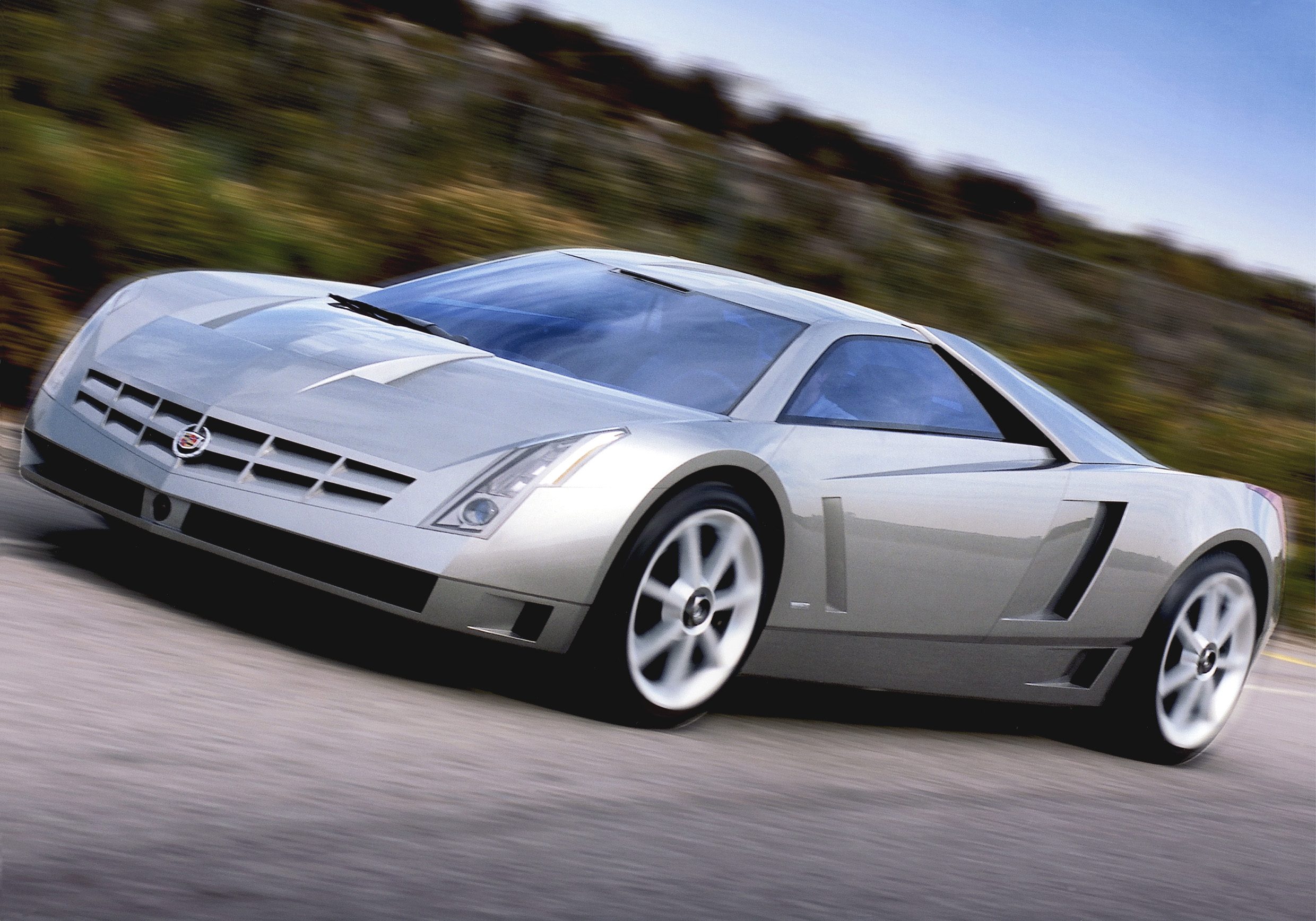 cadillac_cien_concept_5.jpeg