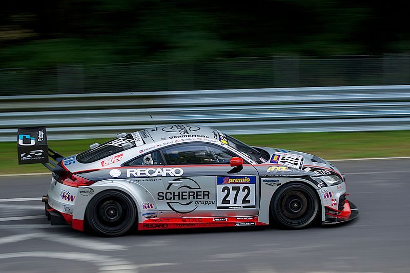 800px-Raeder_Motorsport_Audi_TT_RS_b.jpg