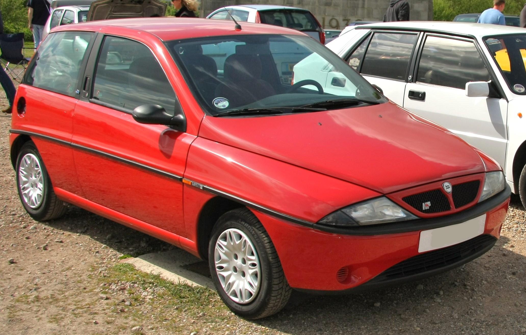 Lancia_Y_Elefantino_Blu.jpg