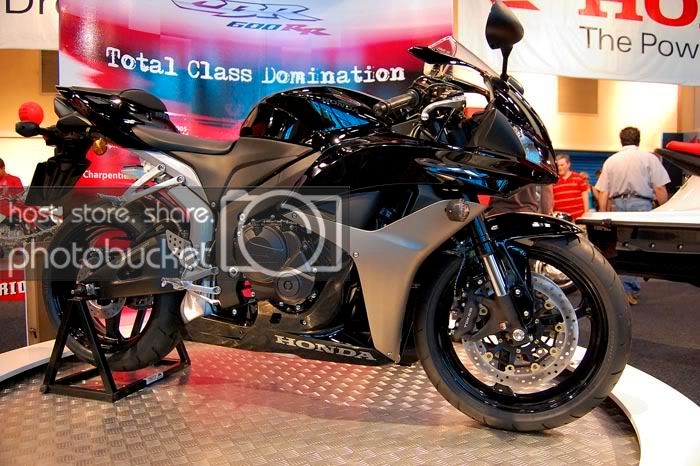 blackandsilverCBR600RR.jpg