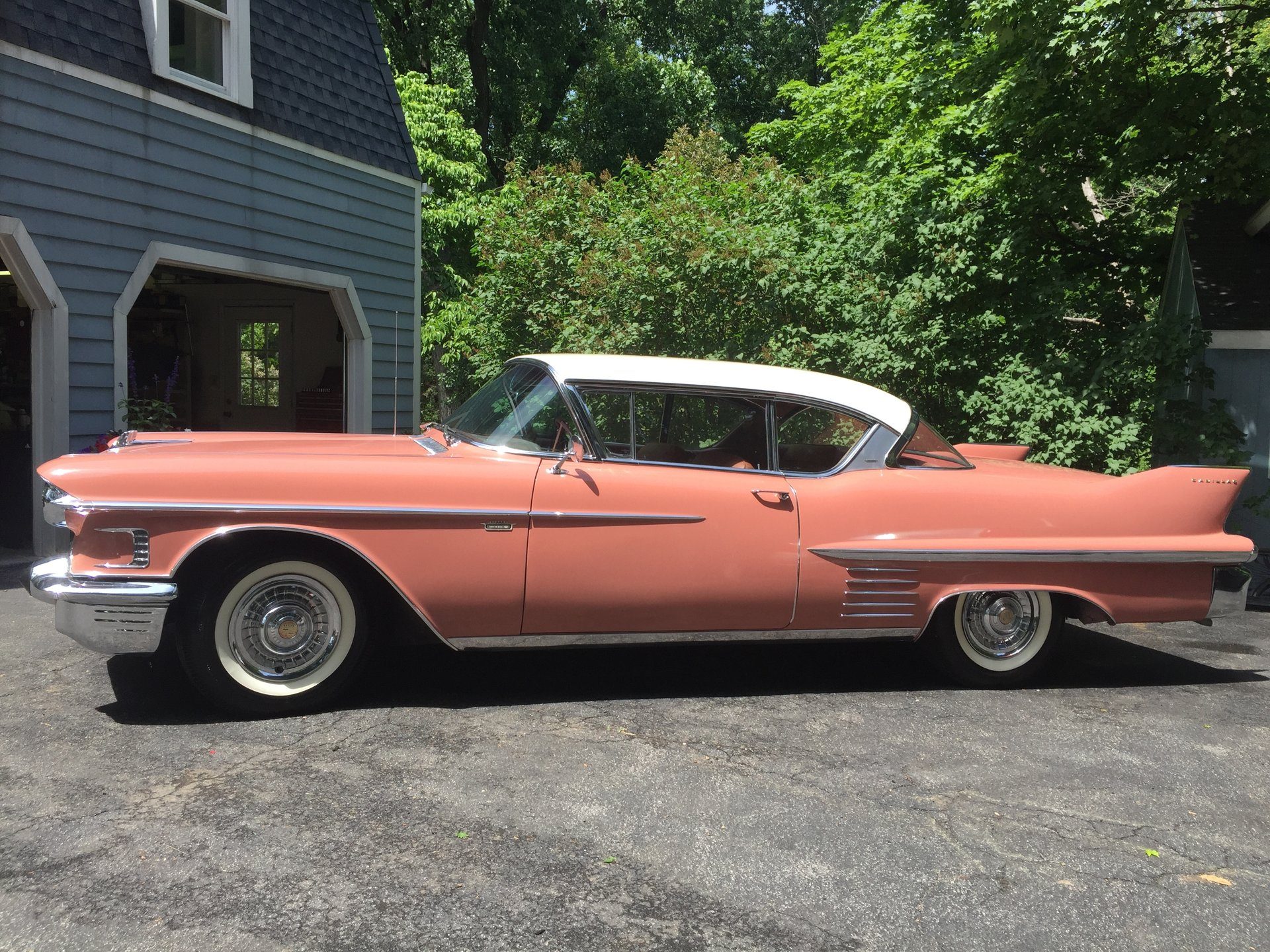 1958-cadillac-coupe-deville