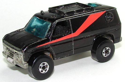 Baja_Breaker_BlkOpenHood.JPG