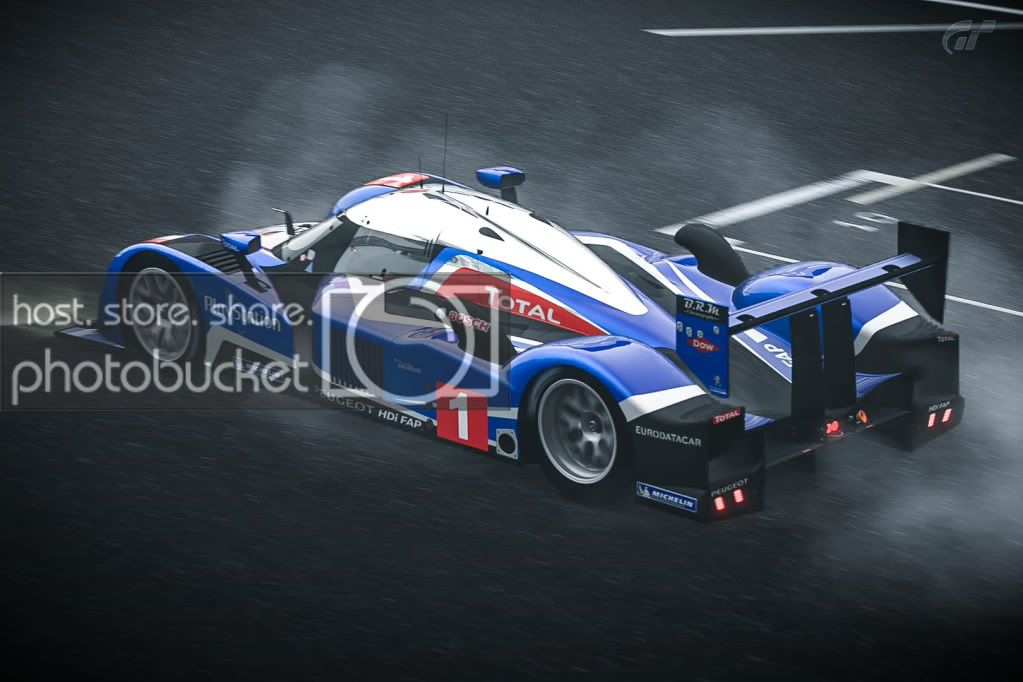 SuzukaCircuit_20_zpsda84e7d9.jpg