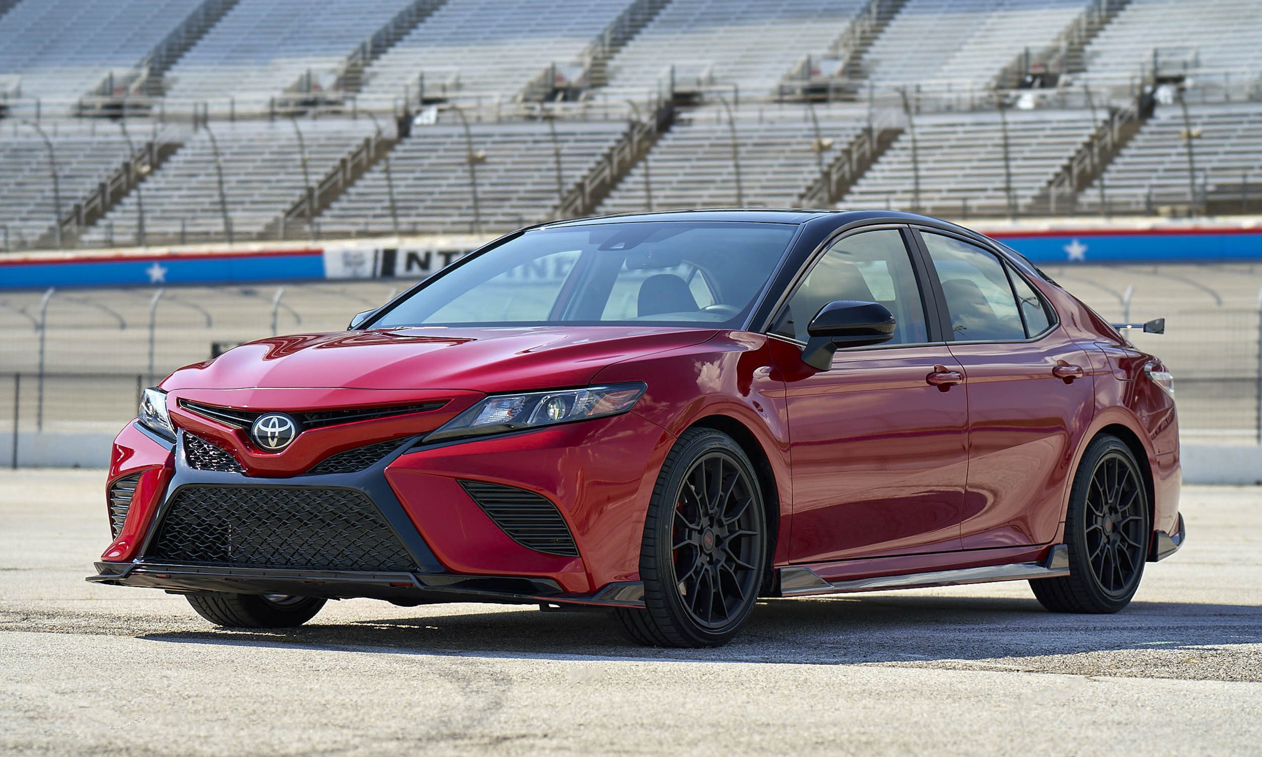 2020_Toyota_Camry_TRD_18.jpg