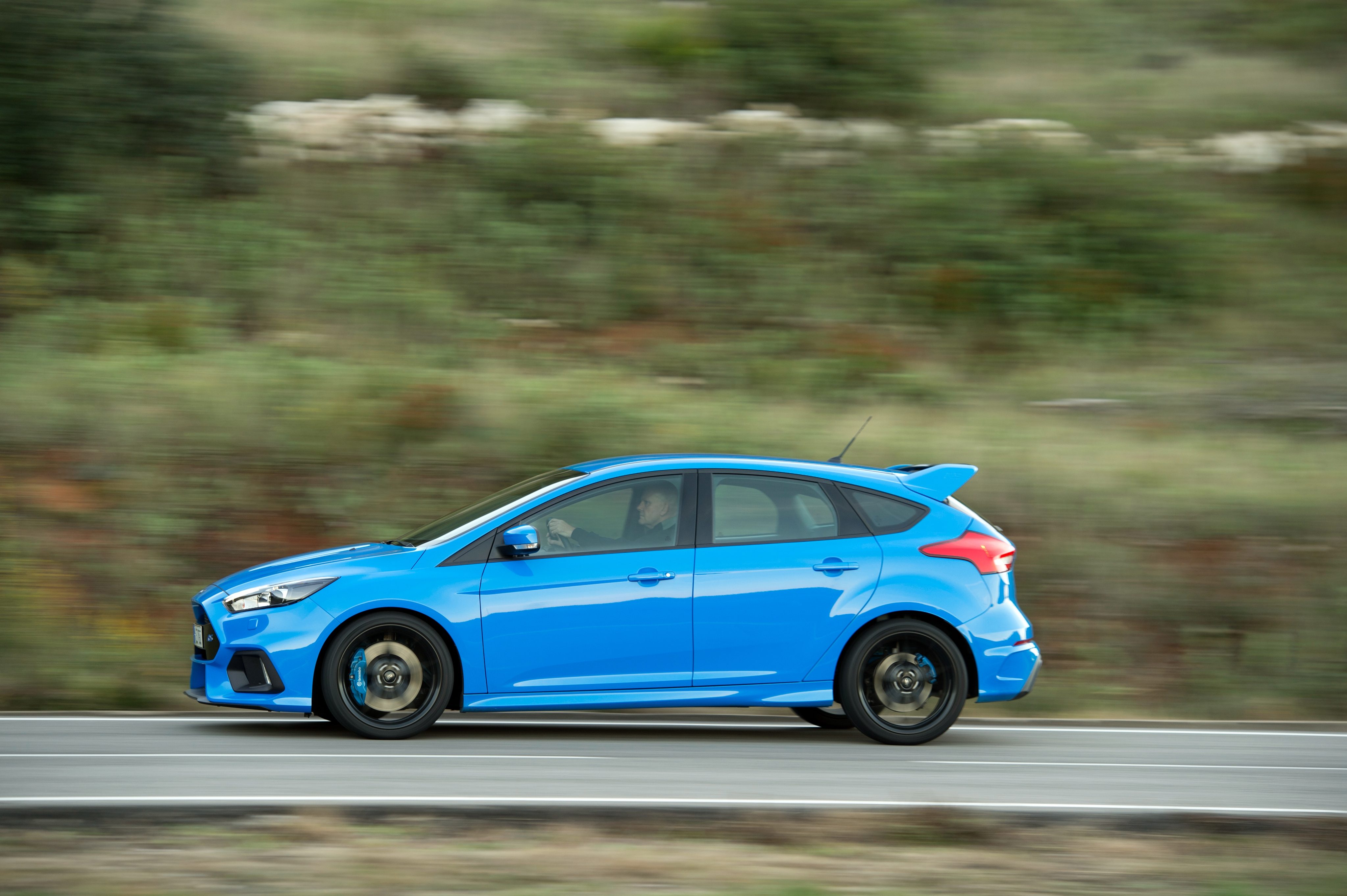 ford_focus_rs_160.jpeg