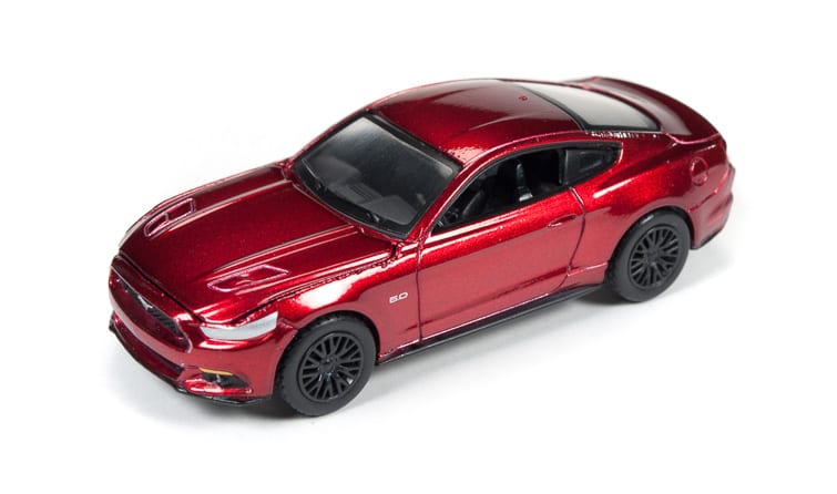 06-AW64022_2015Ford_MustangGT_UltraRed-6.jpg