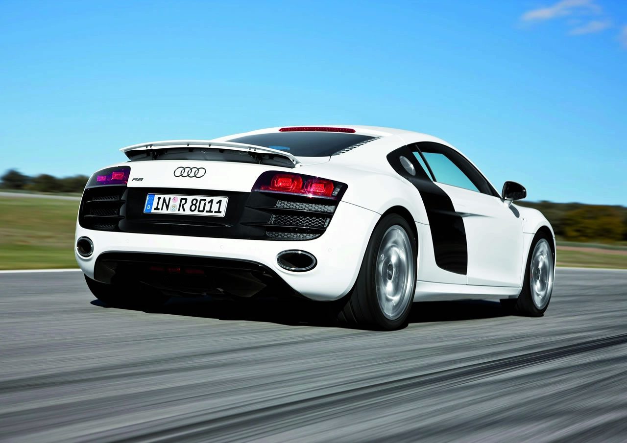 audi-r8-v10-52-fsi-quattro_5.jpg