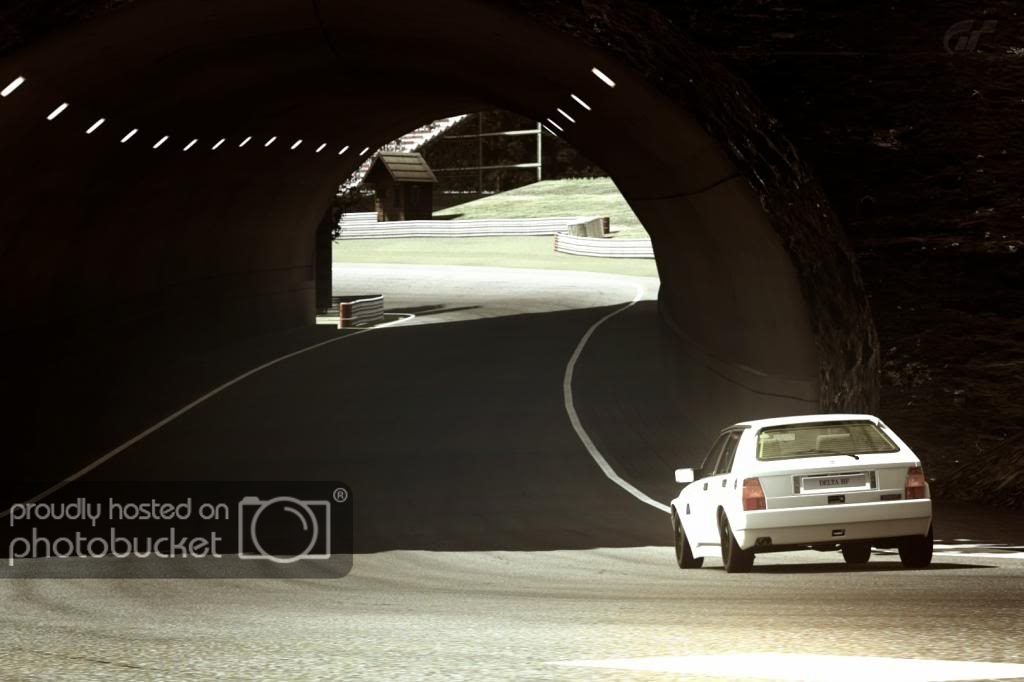 DeepForestRaceway_18_zps5b5fae06.jpg