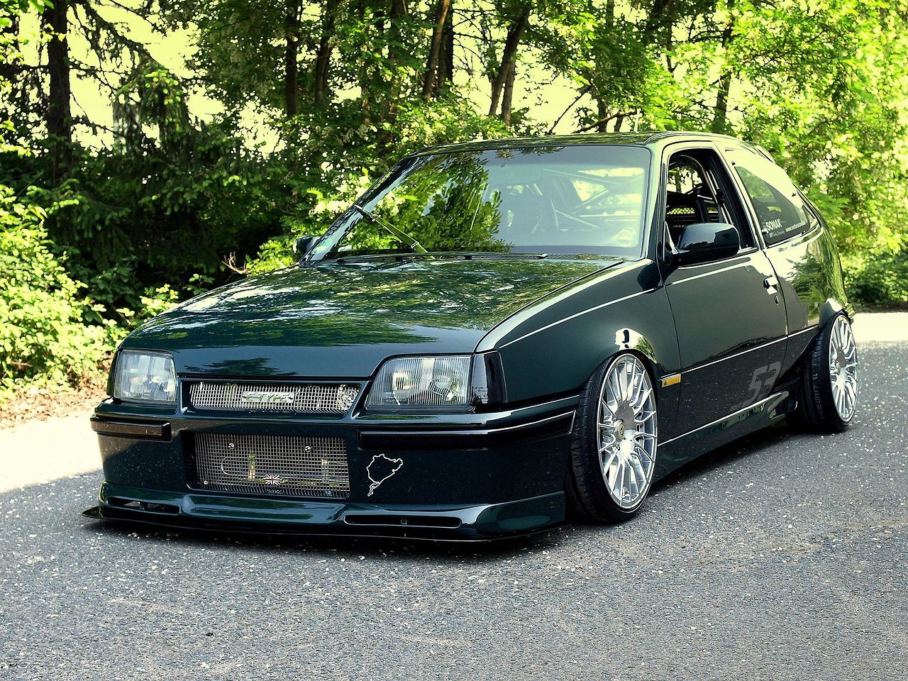 Opel-Kadett-E-Tuning-4.jpg