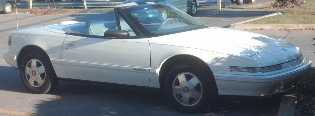 Buick_Reatta_Convertible.jpg