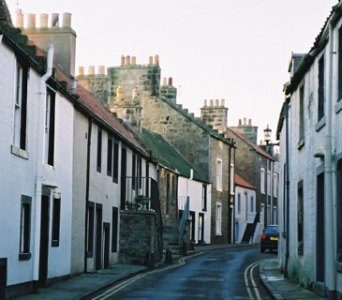 Cellardyke%20Narrow%20Street%2025kb.jpg