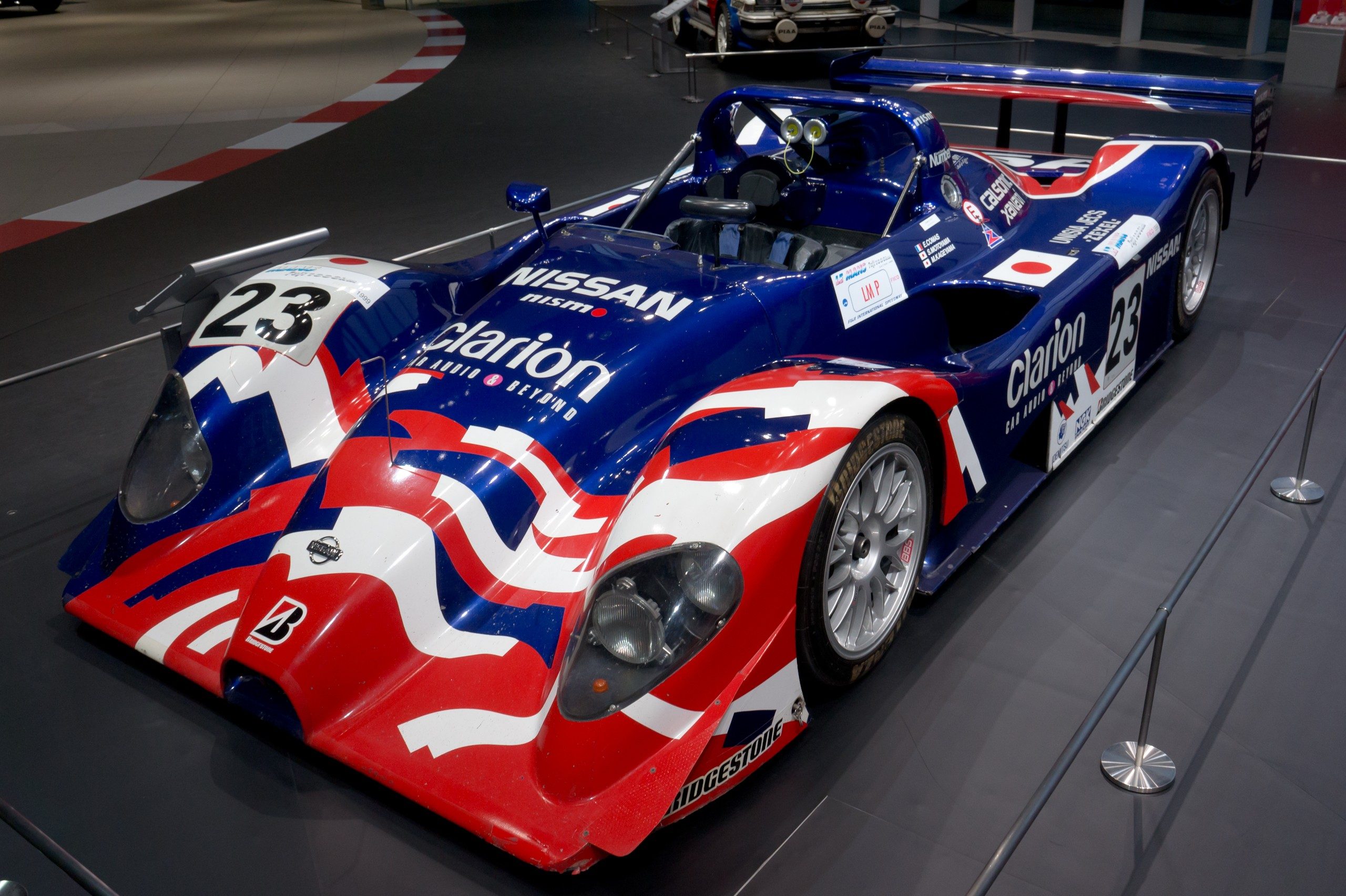 Nissan_R391_front-left.jpg