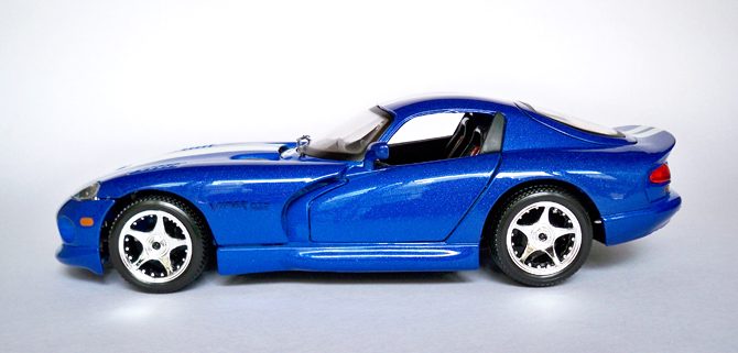dodge_viper_2.jpg