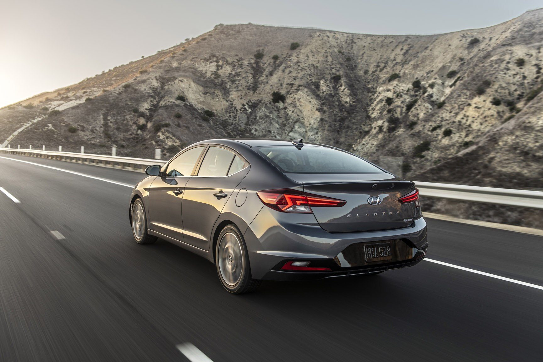 33968-2019-Hyundai-Elantra-.jpg