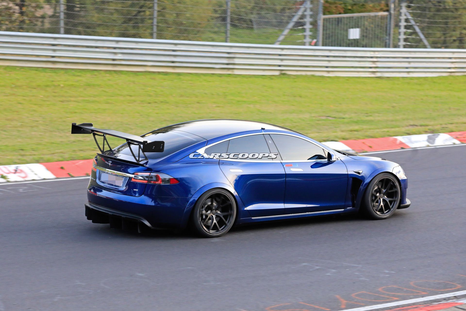 43416a46-tesla-model-s-plaid-12.jpg
