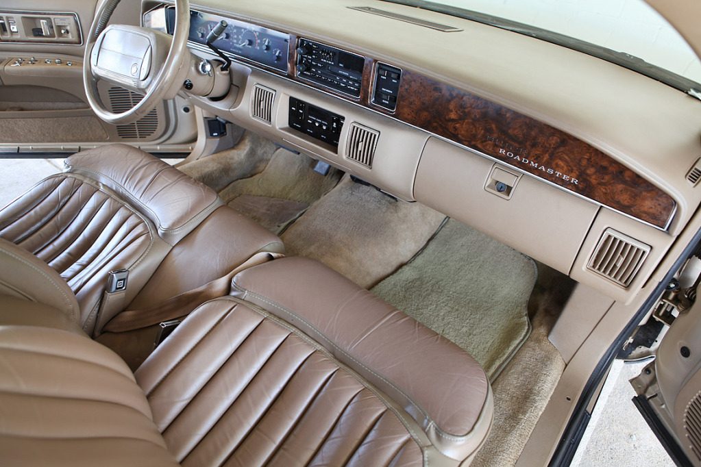 1993-Buick-Roadmaster-Estate-i.jpg