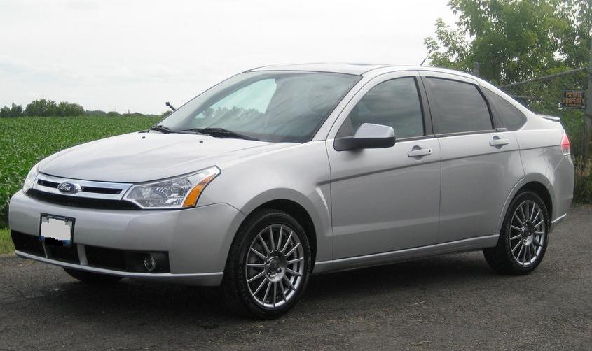 2009_ford_focus_SES_sedan.JPG