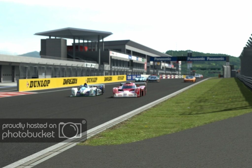 FujiSpeedwayF.jpg