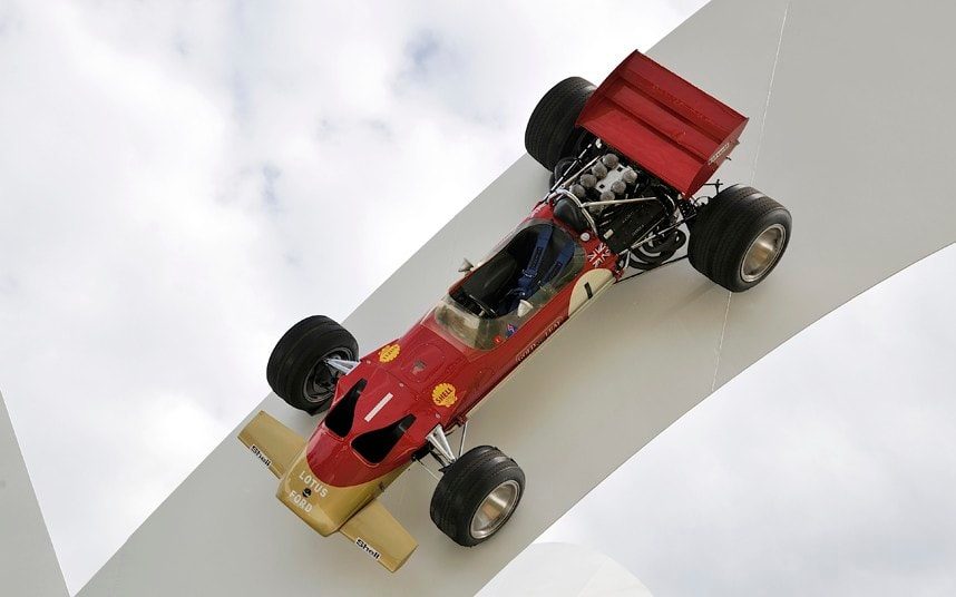Lotus-8_2261214k.jpg