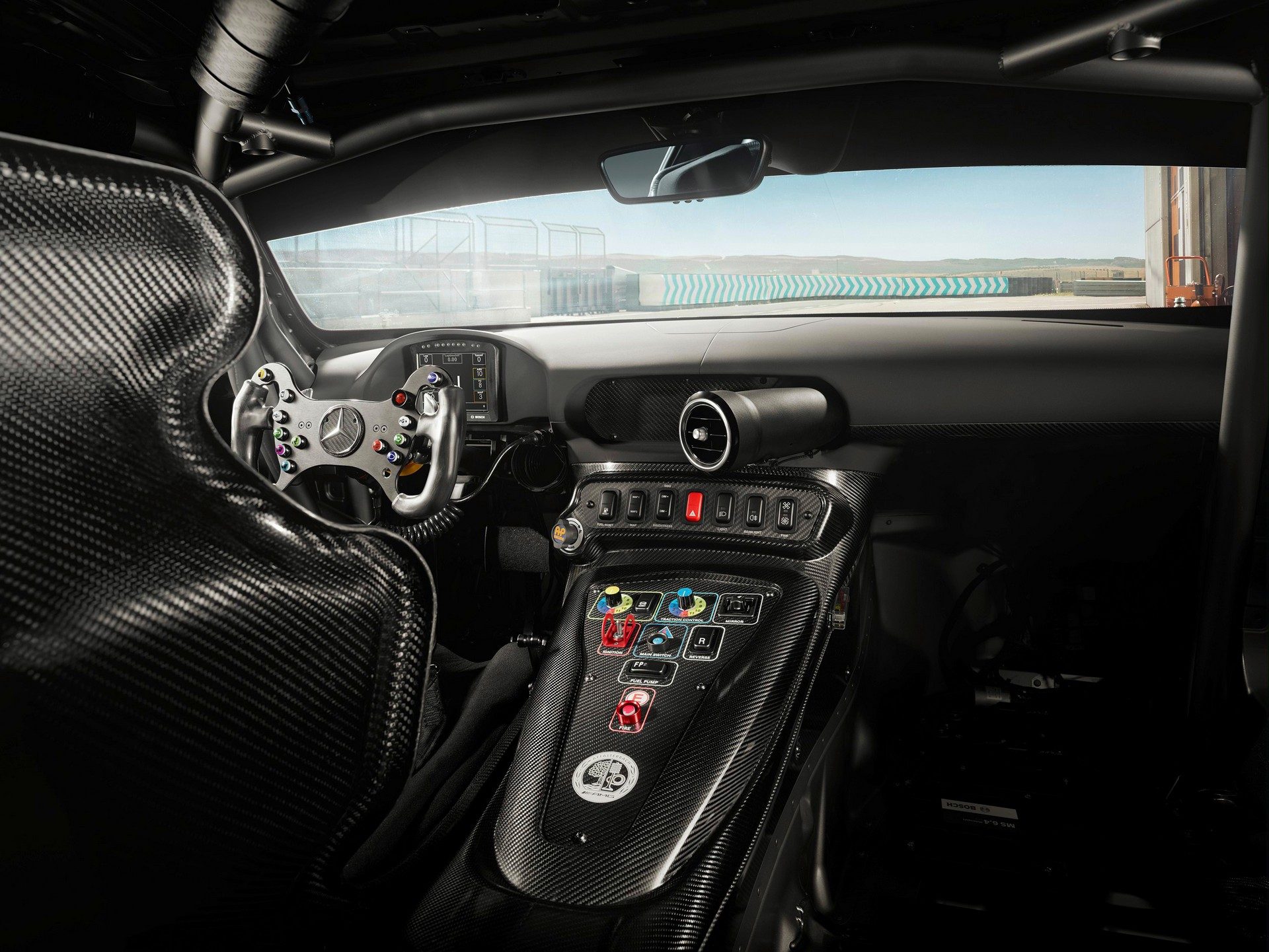 2020-Mercedes-AMG-GT4-4.jpg