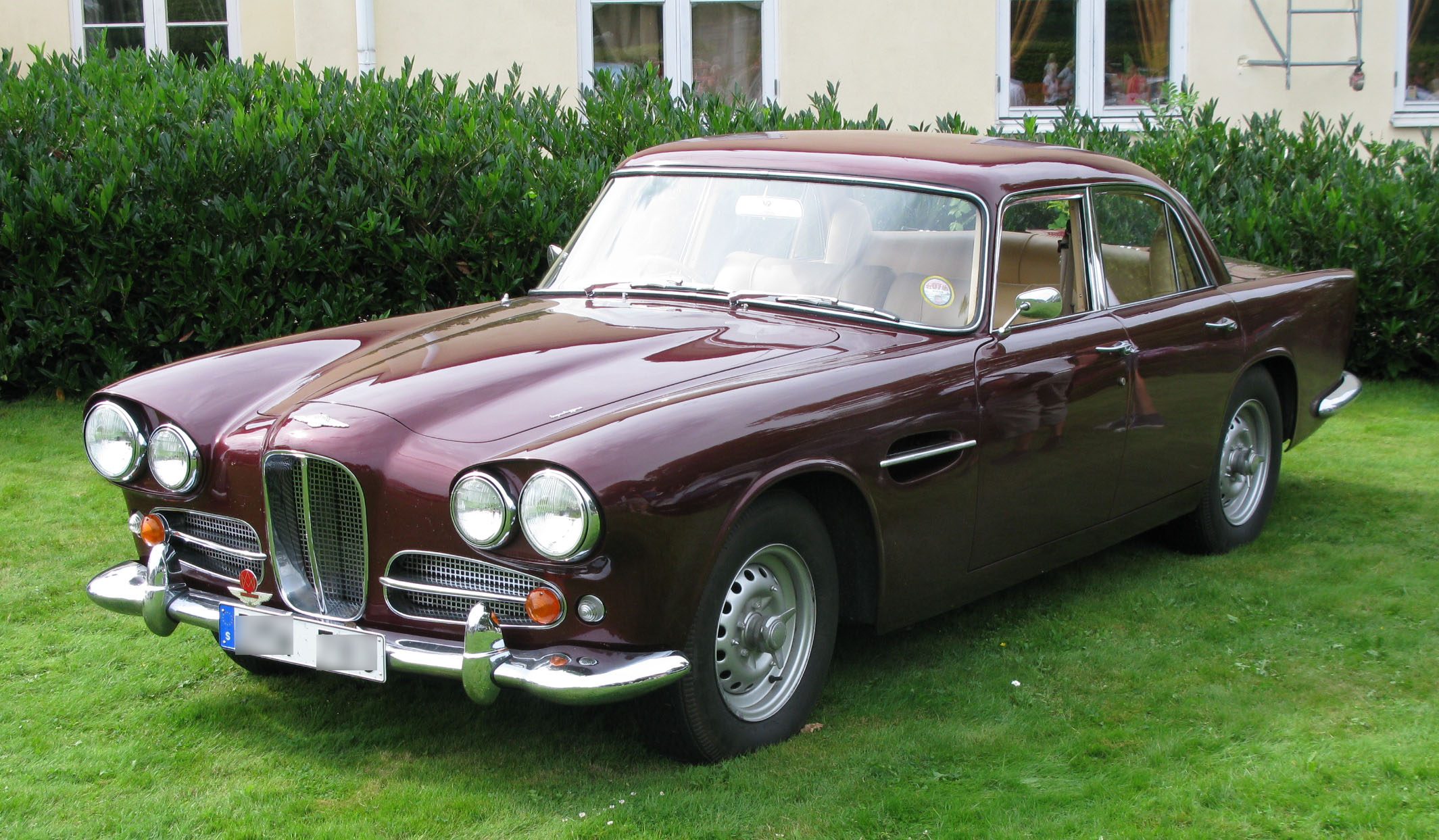1964_Lagonda_Rapide_front.jpg