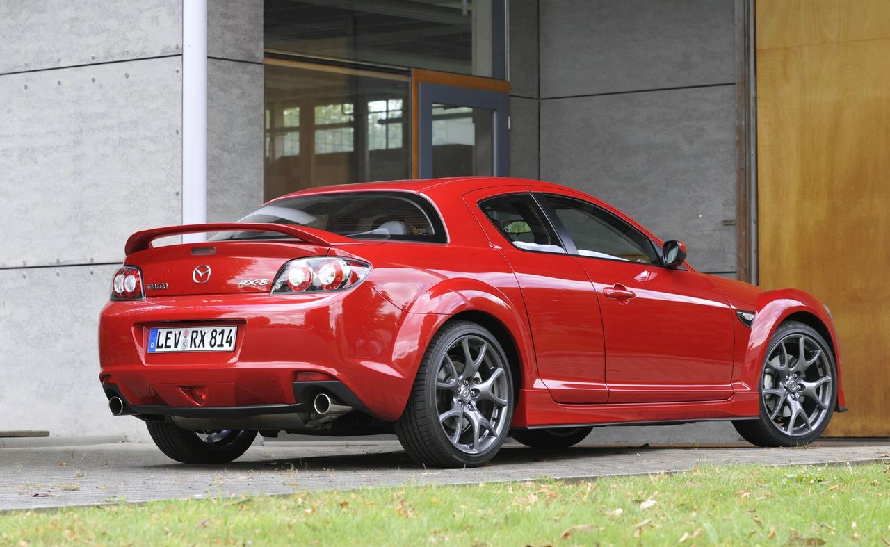2010+Mazda+RX-8+Facelift+-+Rear+Side.jpg