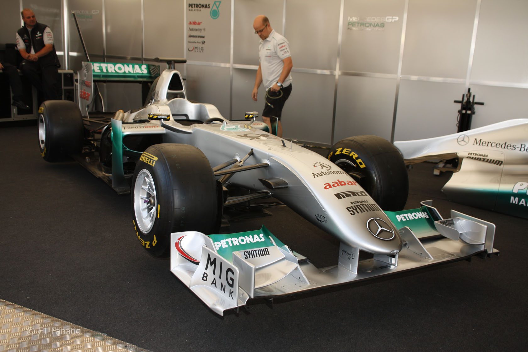 brawn_bgp001_goodwood_2011-3.jpg