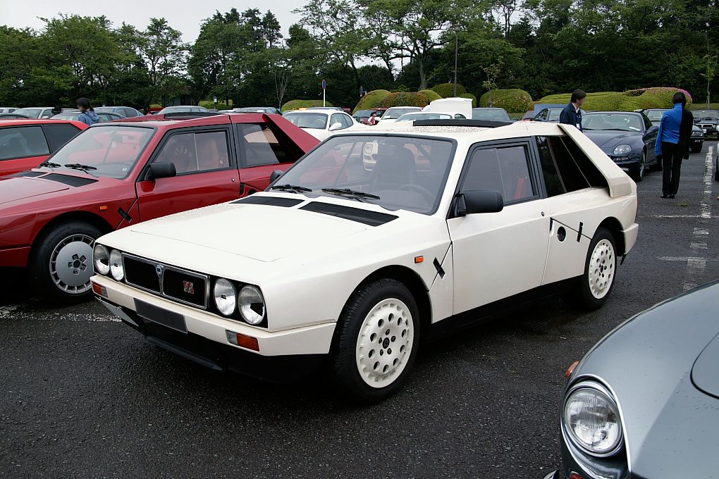 Lancia_Delta_S4_Stradale.JPG