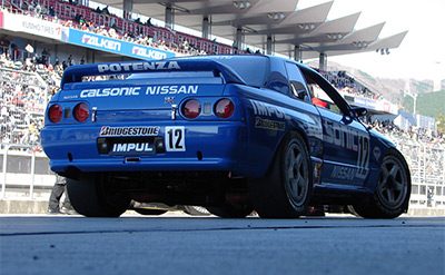 Autoart-Nissan-Skyline-Calsonic-89080-14.jpg