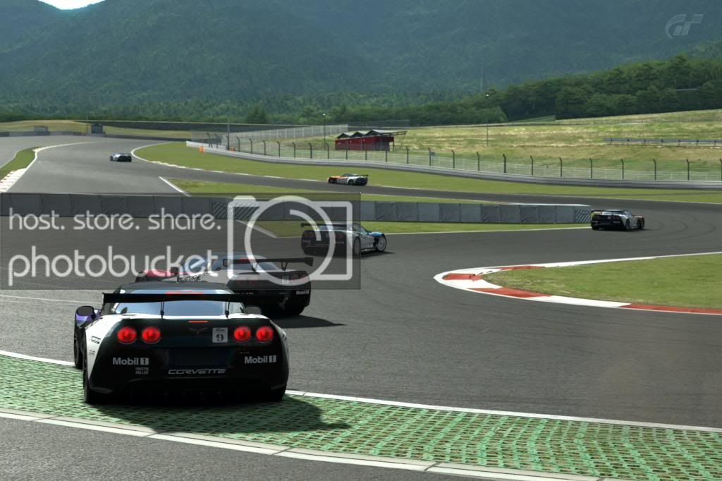 FujiSpeedwayF_3_zps859b53f8.jpg