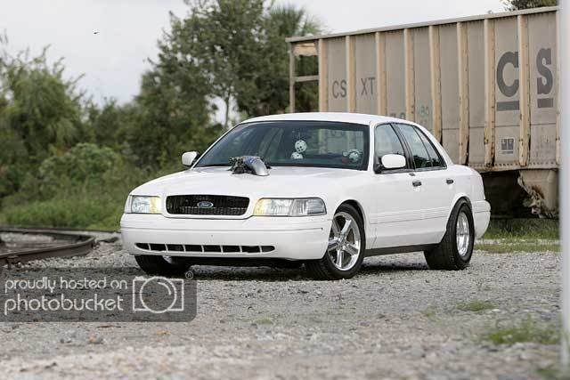 mmfp_0805_crown_03_z2000_ford_crown.jpg