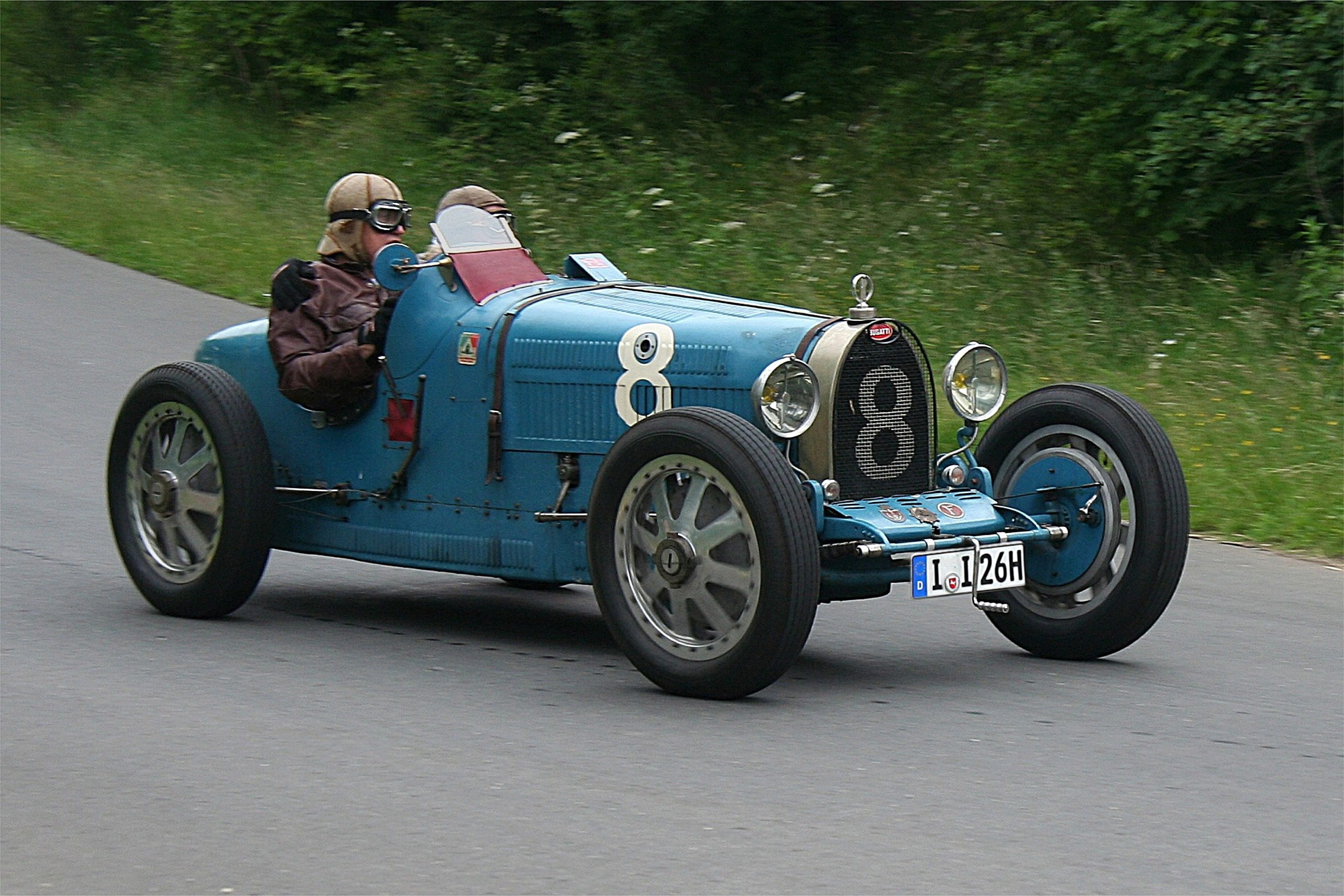 Bugatti_35_B,_Bj._1925,_S%C3%BCdschleife_(2008-06-28).jpg