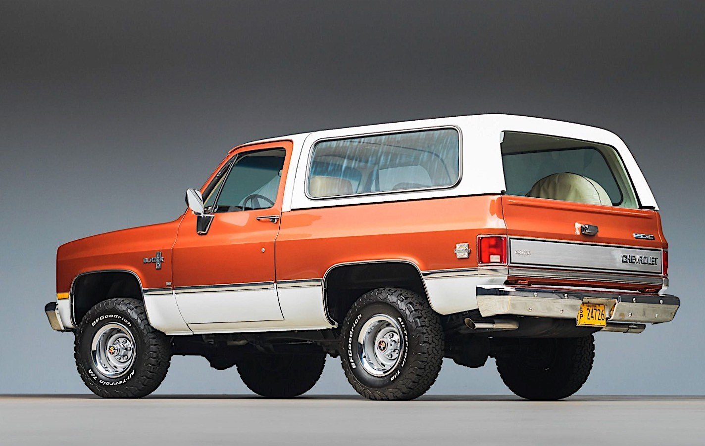 this-1982-chevrolet-k5-blazer-mysteriously-aims-very-high-with-asking-price_7.jpg