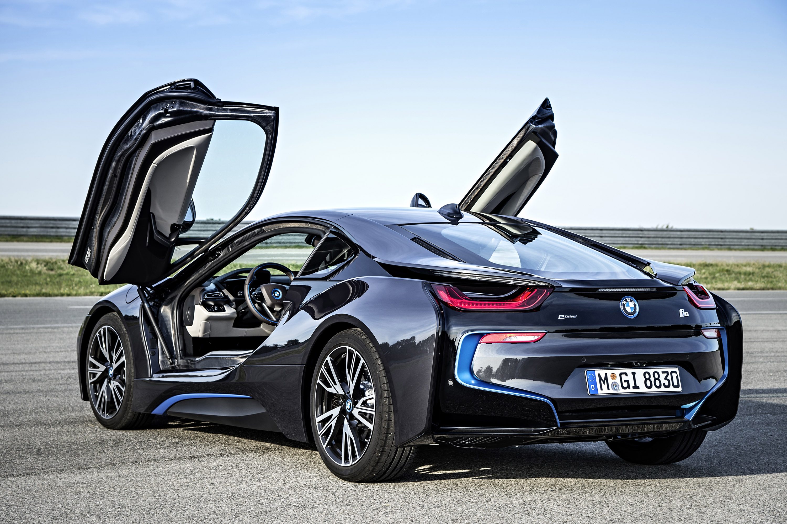 2014-bmw-i8-13.jpg