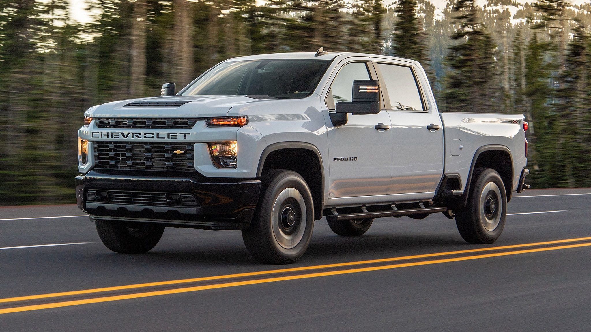 2020-Chevrolet-Silverado-2500HD-3.jpg