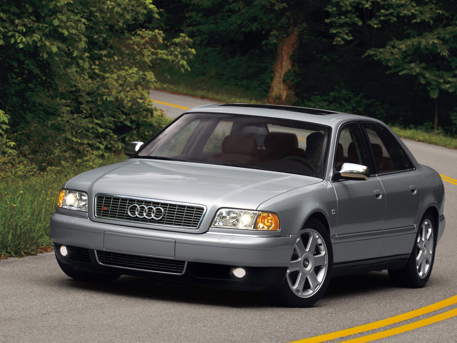 Audi S8 (D2) 1996