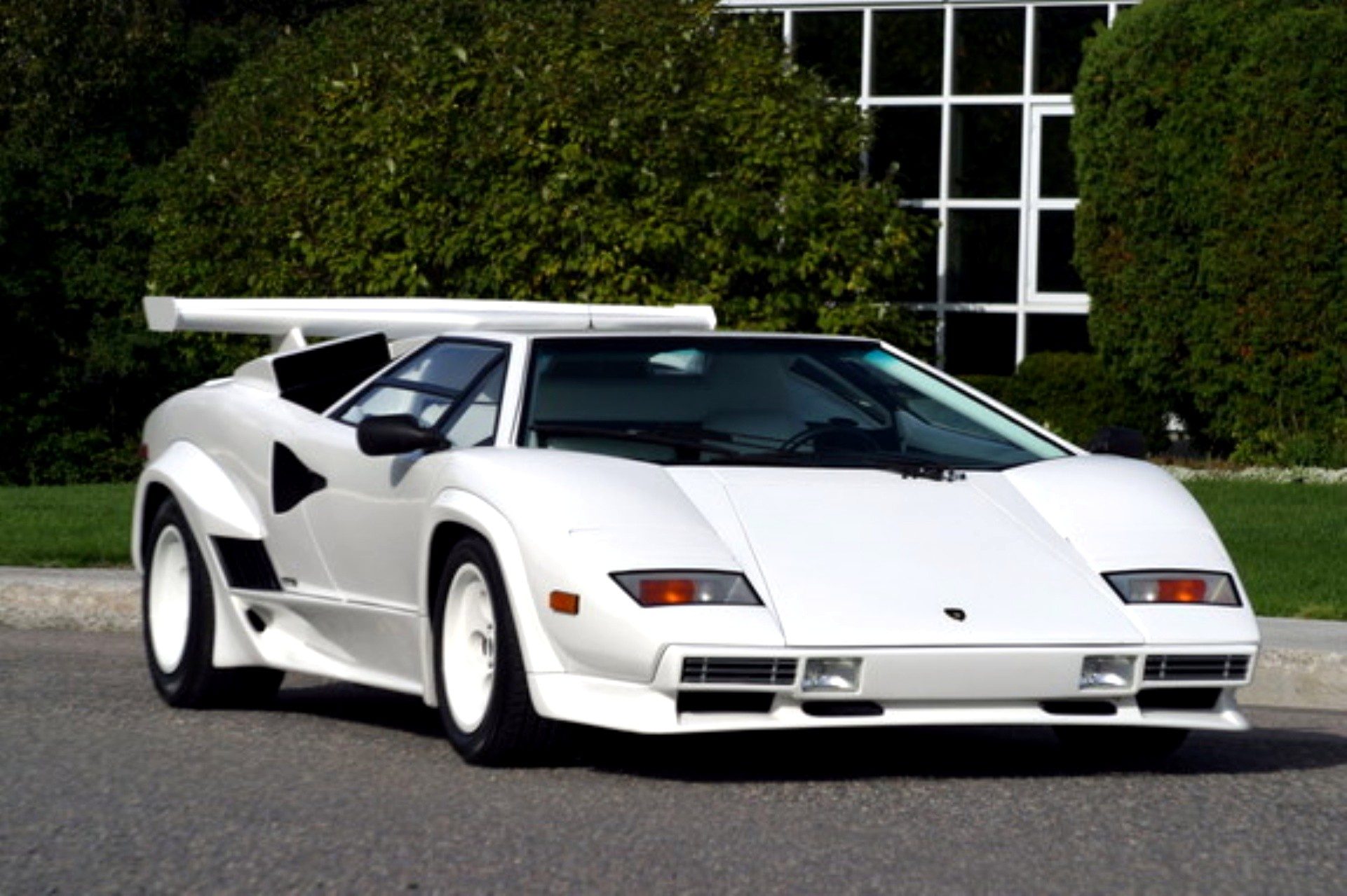1_lamborghini_countach.jpg