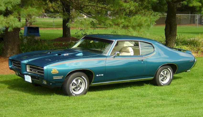 1969-pontiac-gto-judge-windward-blue.jpg