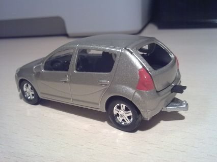 Eligor_Dacia_Sandero_I_15_dCi_wBu2.jpg