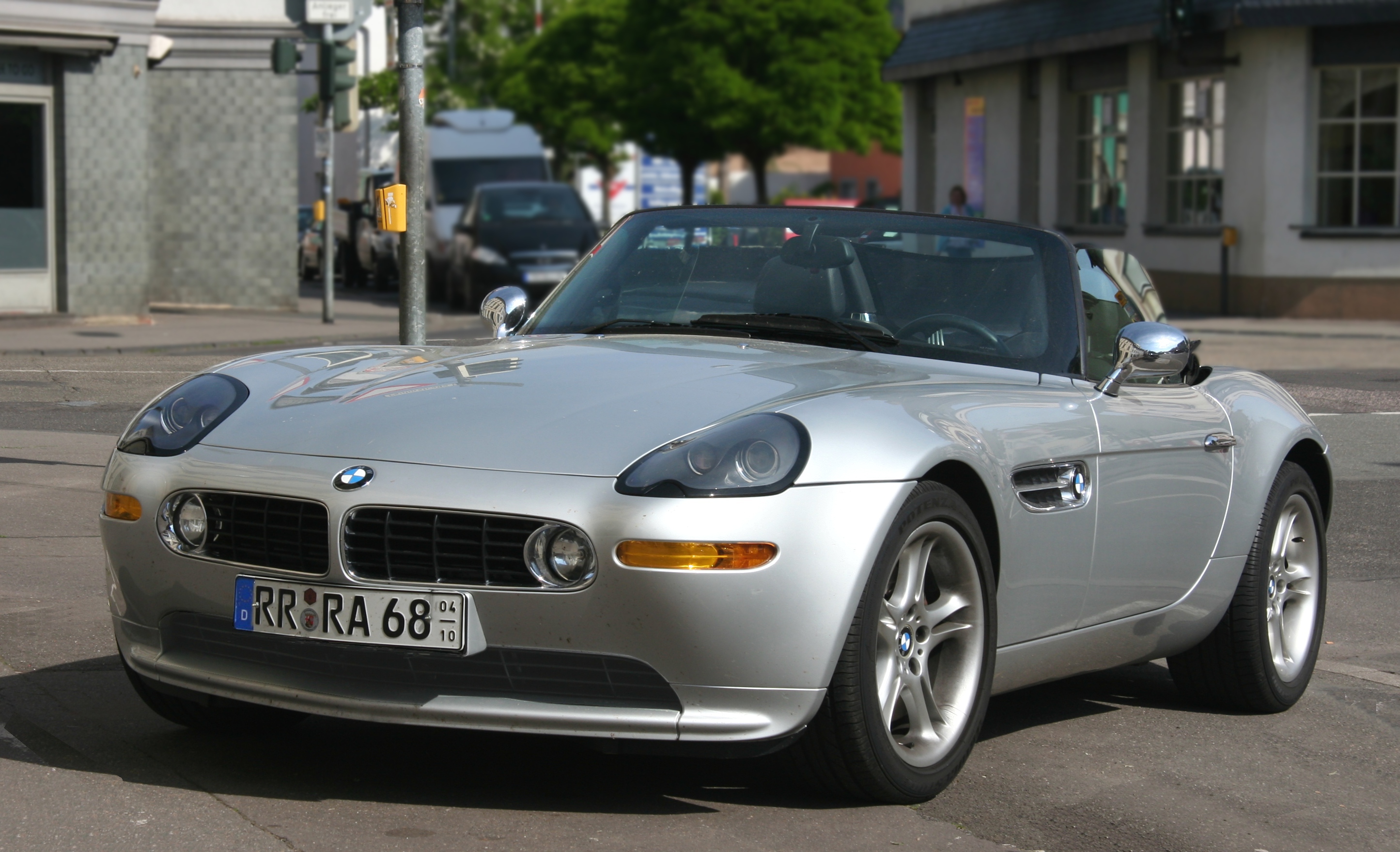 BMW_Z8_%282009-05-20%29.JPG