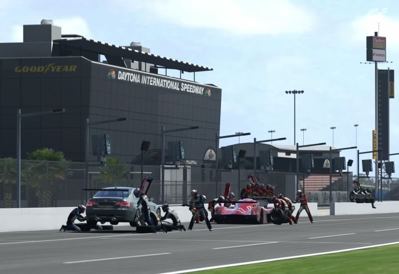 RoadCourse-Daytona_10-1.jpg