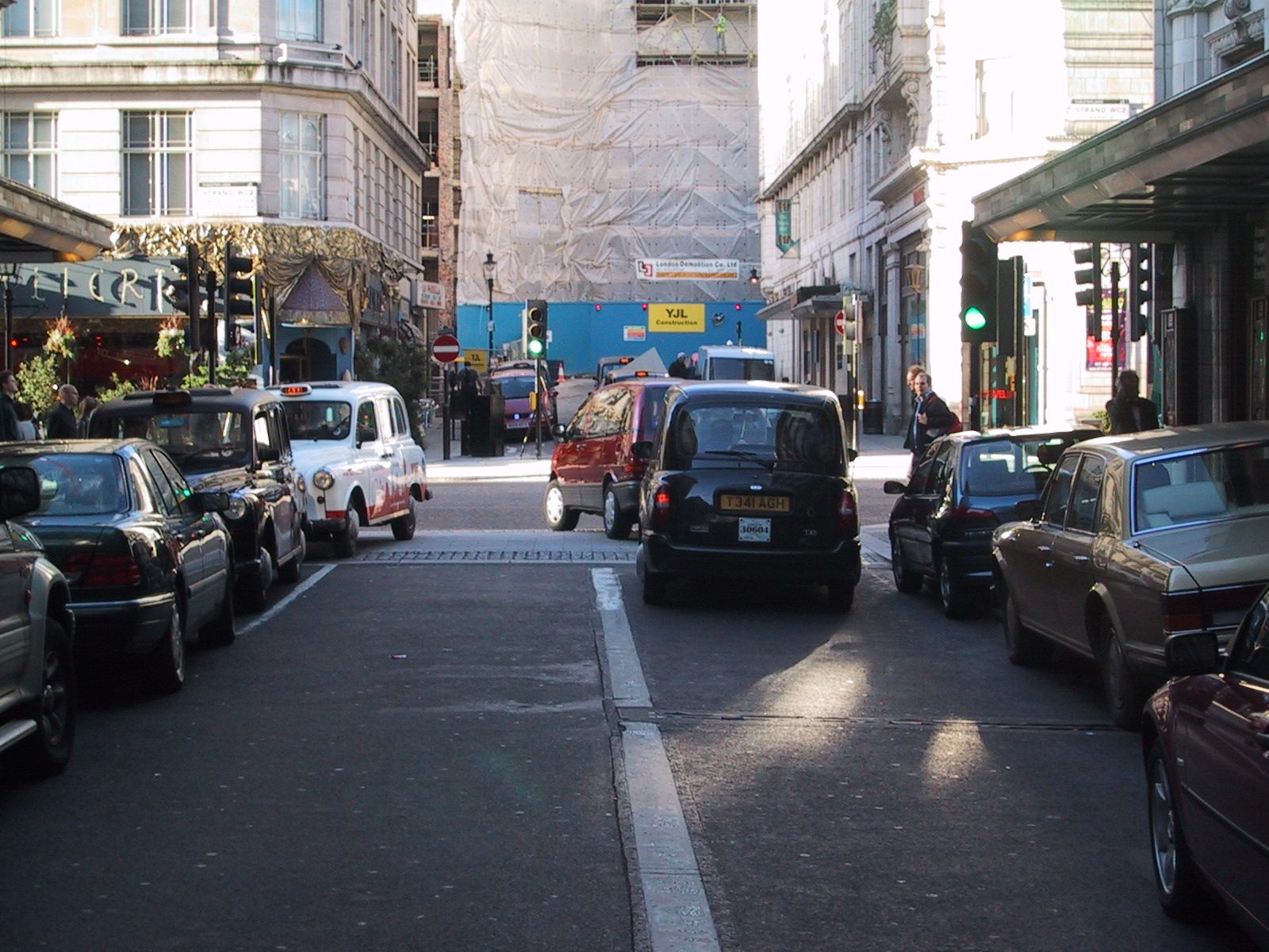Savoy-court-drive-right-out.JPG