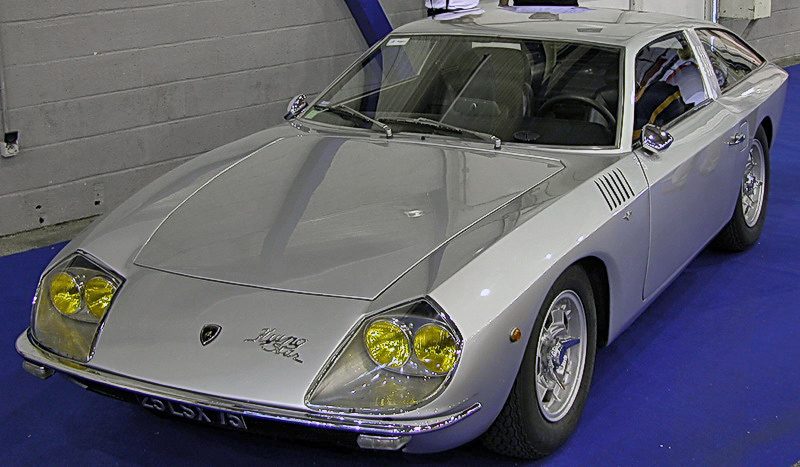 Lamborghini_Flying_Star_II_Concept_front.jpg