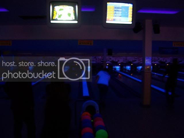 glowbowling.jpg